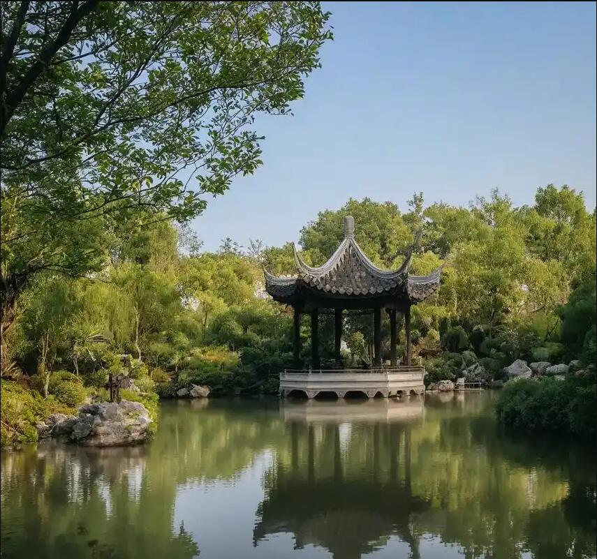 雨花区疯子广告业有限公司